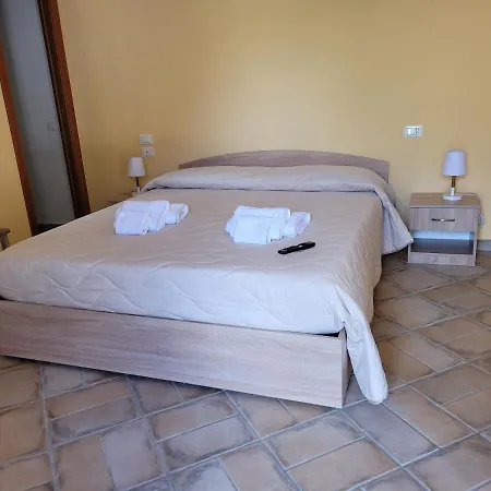 Aparthotel Turistico Magnifico Alessandro Valle Bernardo 04025 Lt Cir 19063 Nei Pressi Di 04022 Fondi Lt *
